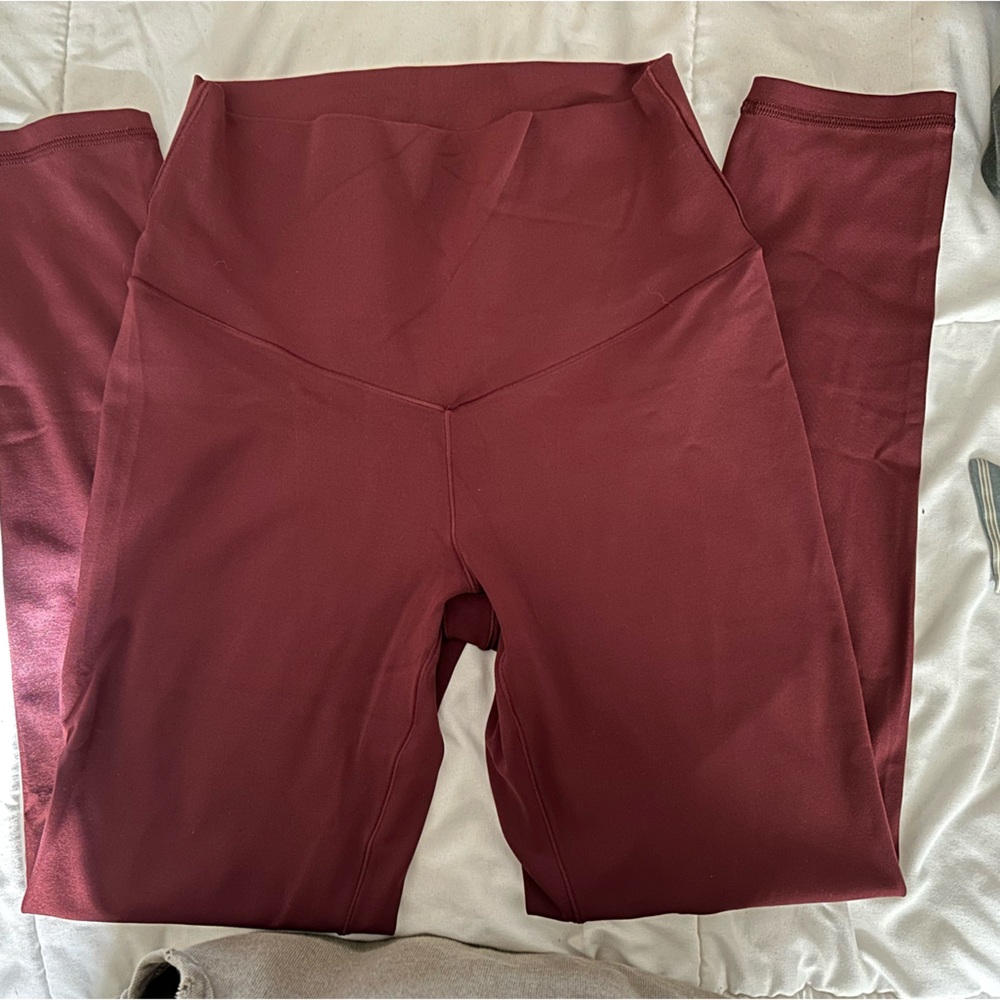 Aerie offline real me high rise 7/8 leggings size medium burgundy